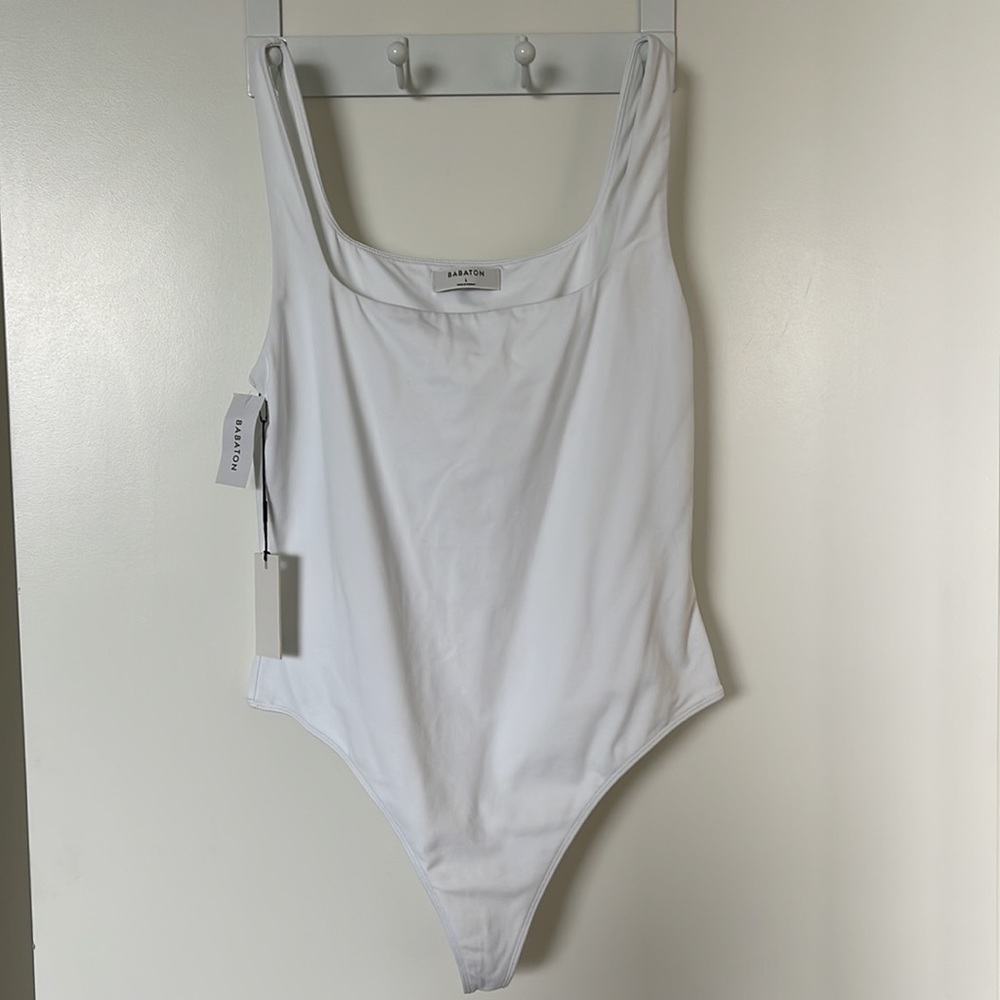 BNWT Aritzia Babaton Contour Square-neck Bodysuit